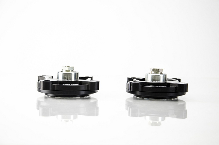 Regulowane camber / caster plates (przód) BMW 3 (G20/G80/G28)